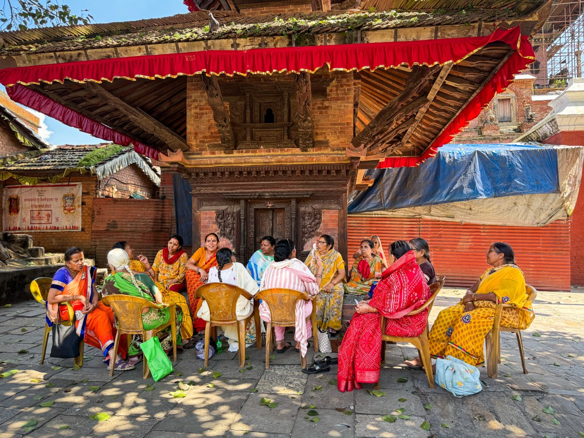 Colors, Faces, and Grateful Hearts: Finding Beauty in&nbsp;Kathmandu